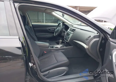 2017 Nissan Altima 2.5 z USA, uszkodzony, nr VIN 1N4AL3AP8HN351882